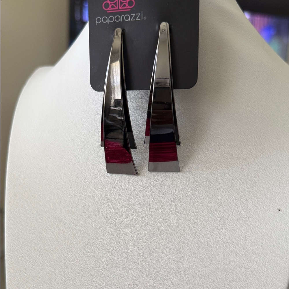 Paparazzi Sleek black Silver earrings with post back
